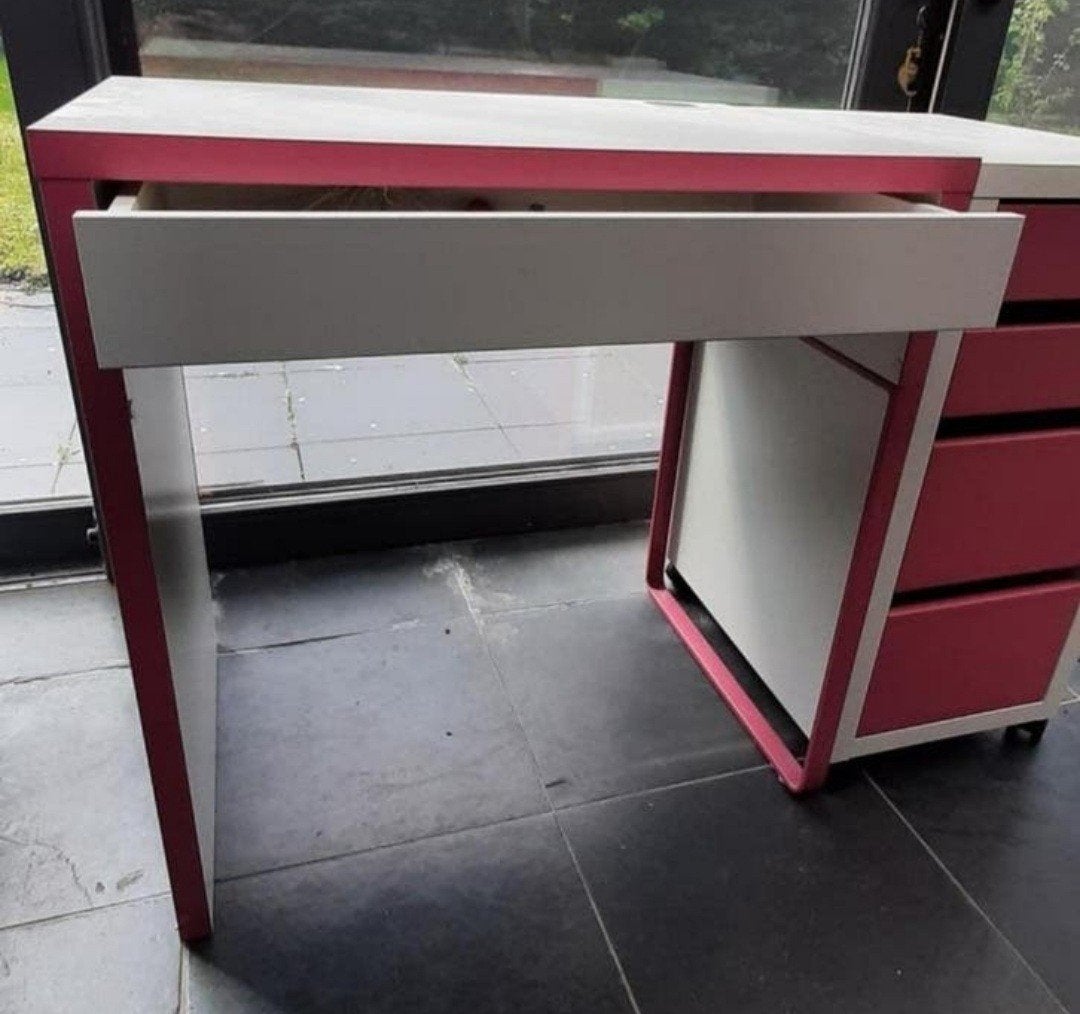 Micke bureau + ladekast/ikea/in goede staat!, 50 cm, Enlèvement, IKEA, Avec tiroirs