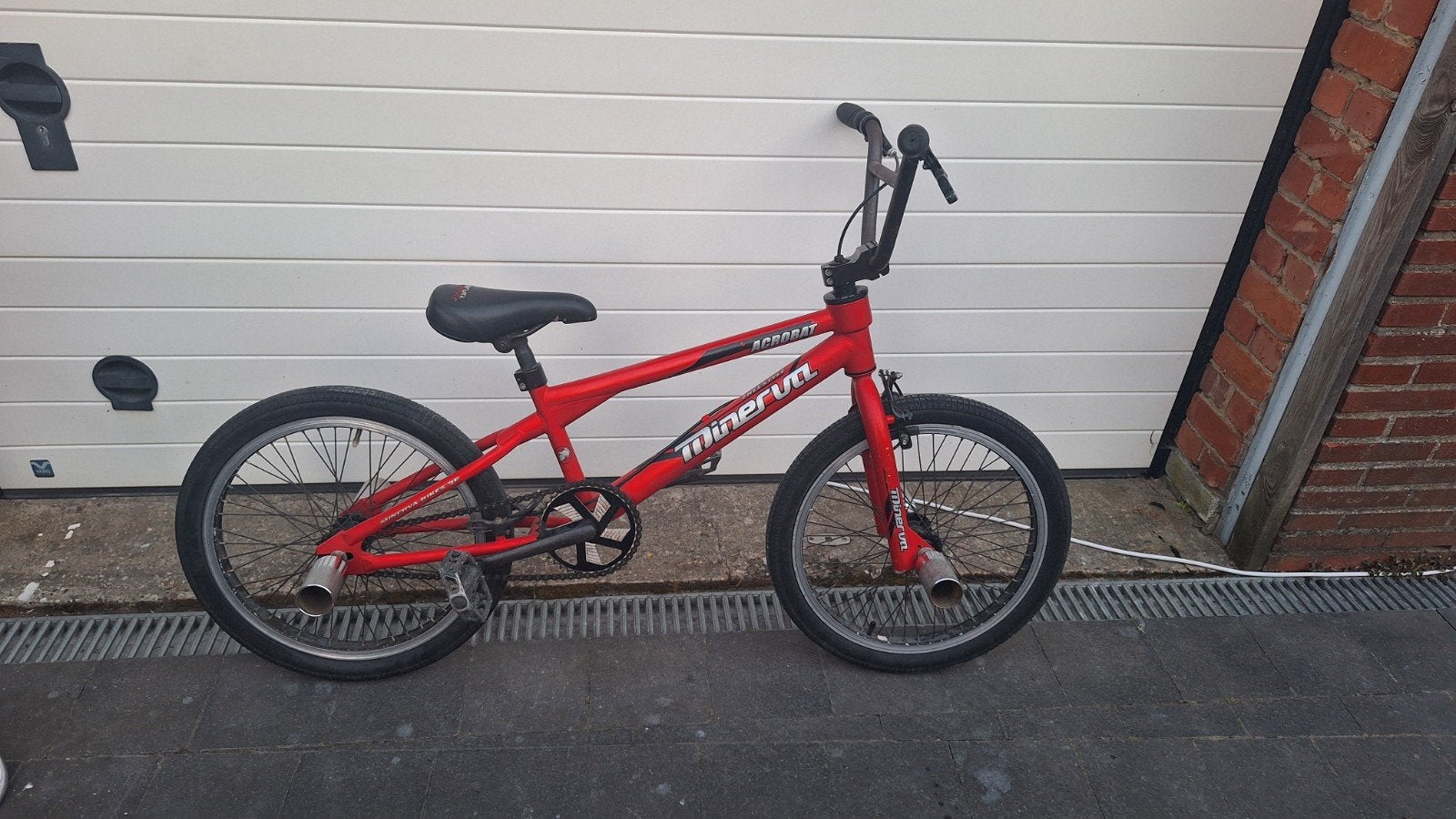 BMX Minerva Acrobat freestyle, Vélos & Vélomoteurs, Frein sur jante, Guidon à 360°, Acier, Minerva