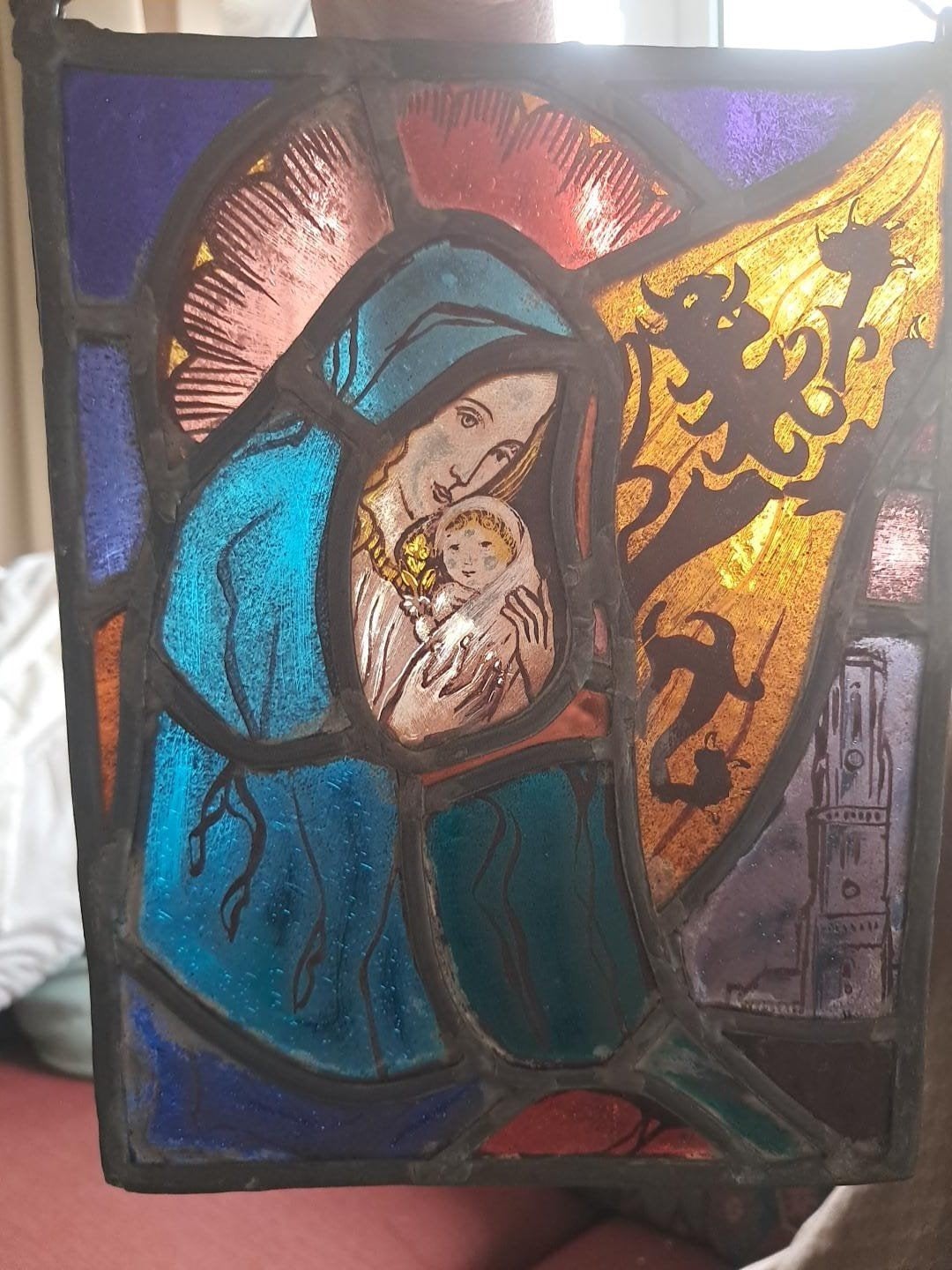 Oud glas-in-loodpaneel Maria met Kind – Vlaamse leeuw – reli, Antiek en Kunst, Antiek | Religieuze voorwerpen, Ophalen