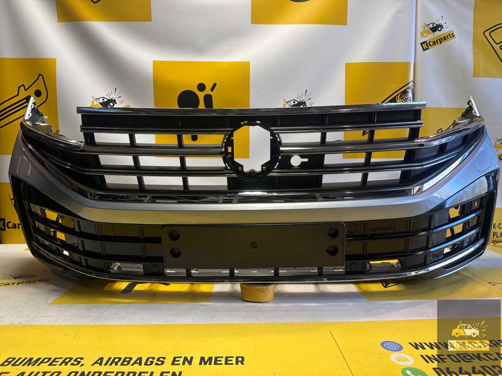 Volkswagen Touareg 760 Voorbumper COMPLEET! 760807221G, Info@fabrikant.eu, Bumper, Fabrikant BV, Gebruikt