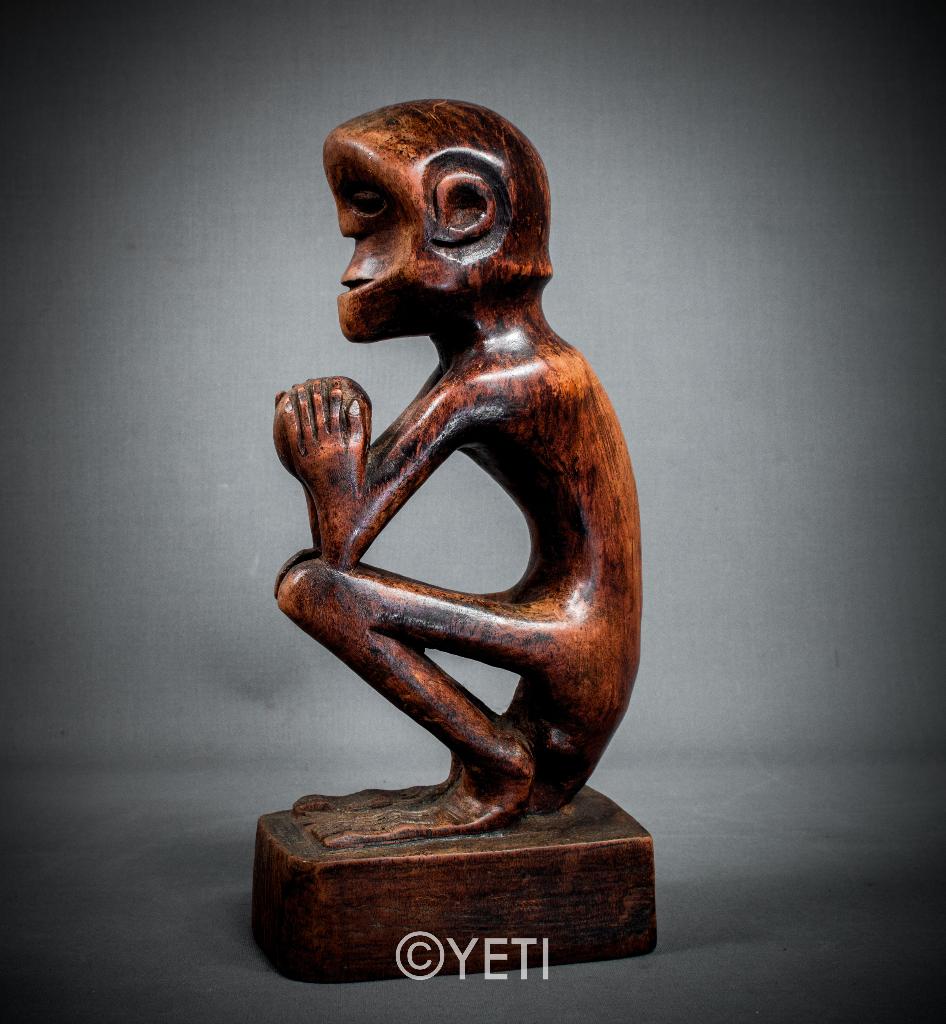 Statue singe en bois de 27 cm de haut, Antiquités & Art, Enlèvement