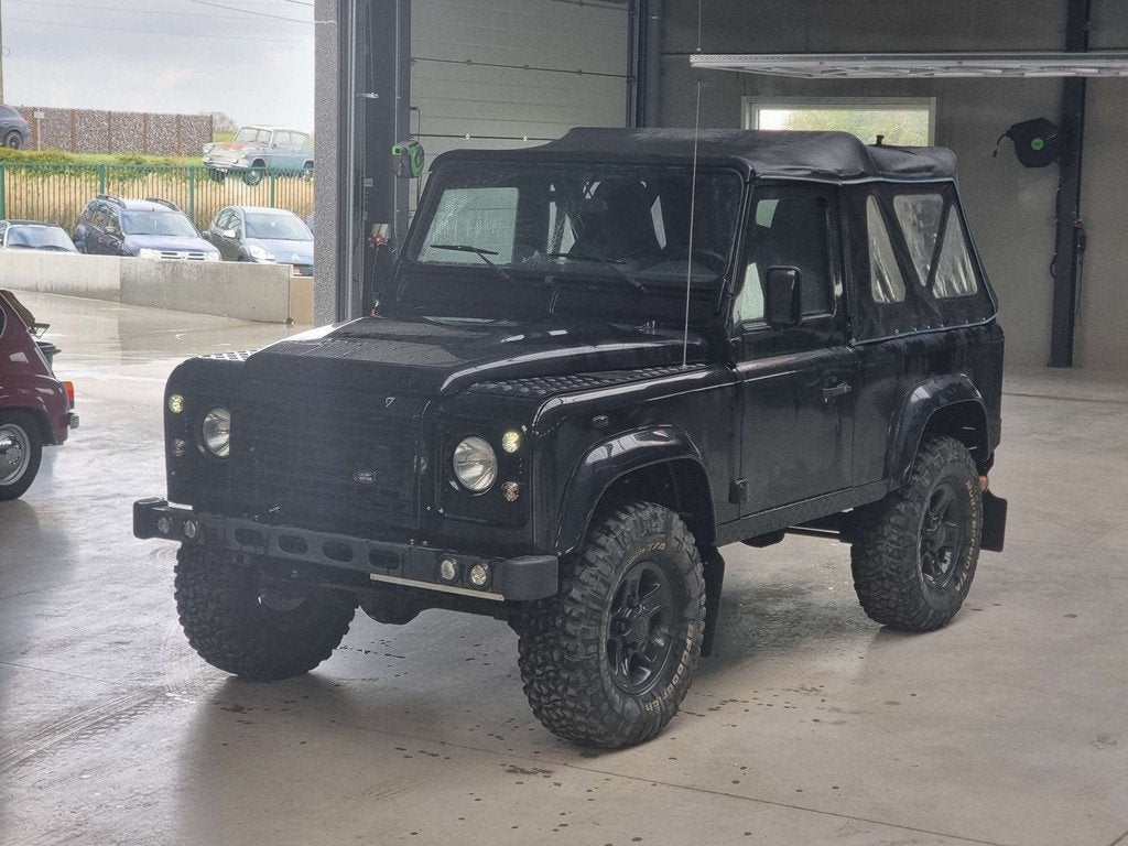 Land Rover Defender 2.4 Turbo - D * CABRIOLET * SERIE BEL AI, 90 kW, Gebruikt, Zwart, 4 cilinders