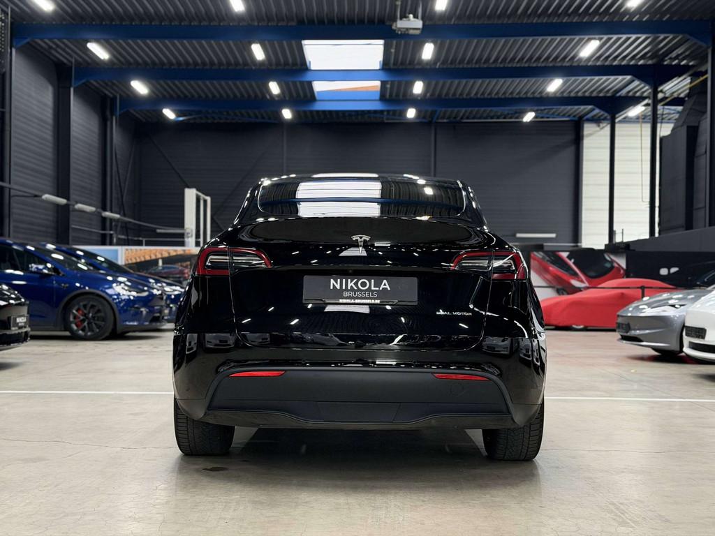 Tesla Model Y LONG RANGE - ALL WHEEL DRIVE - AUTOPILOT, Zwart, Lichtsensor, Zwart, Leder