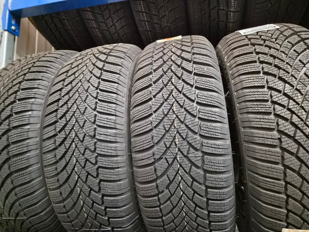 Set winterbanden VW Golf, Auto-onderdelen, Banden en Velgen, Ophalen, 16 inch, Banden en Velgen, Nieuw