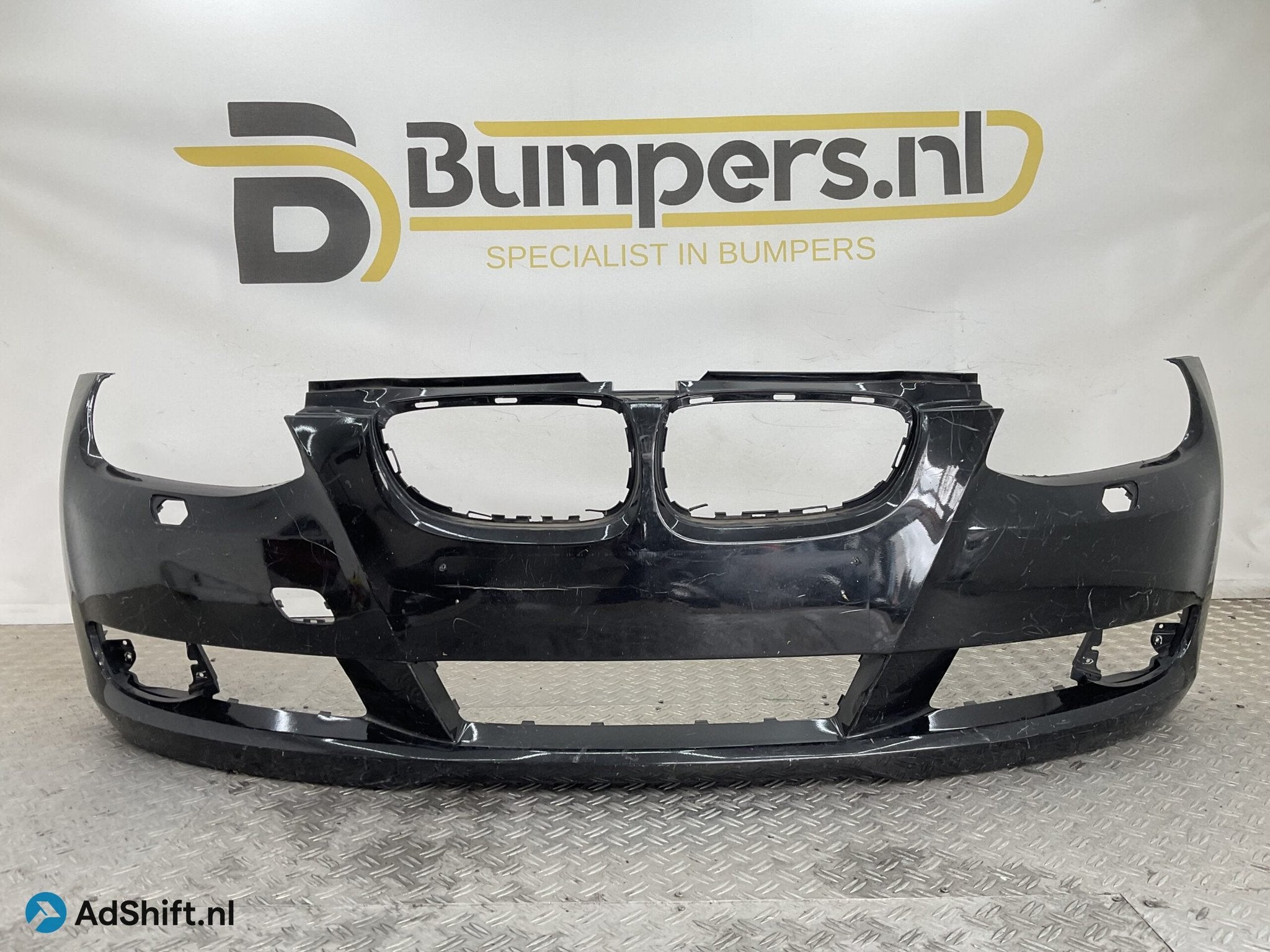 Bumper BMW 3 Serie E92 E93 kls 15857711 Voorbumper K2-22409, Auto-onderdelen, Bumper