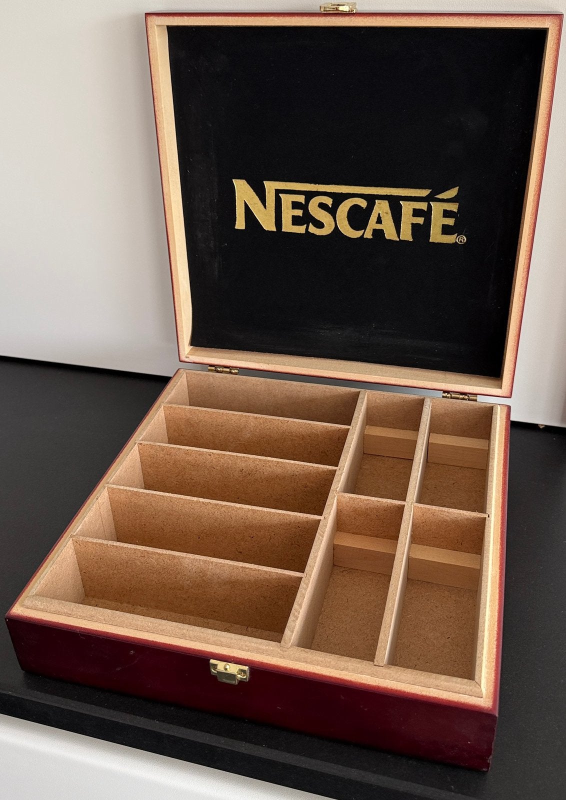 Nescafé coffret en bois, Enlèvement ou Envoi