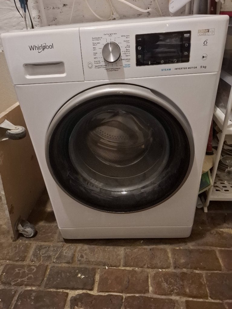 Machine a laver Whirpool 9kg !!, Electroménager, Enlèvement, Comme neuf, Classe énergétique A ou plus économe