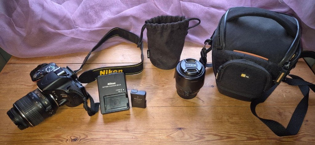 Nikon D5100 + 2 lenzen + cameratas en accessoires, TV, Hi-fi & Vidéo, Moins de 4 fois, Mise au point manuelle, Enlèvement, Utilisé