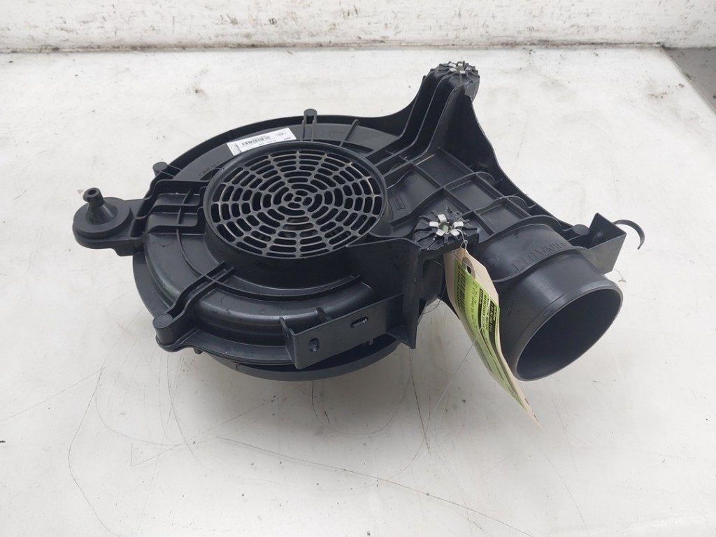 KOELVENTILATORMOTOR Mercedes-Benz Citan (420.6) (01-2021/-), Gebruikt, Valeo, Mercedes-Benz, 100, rue de Courcelles
75017  Paris, FR