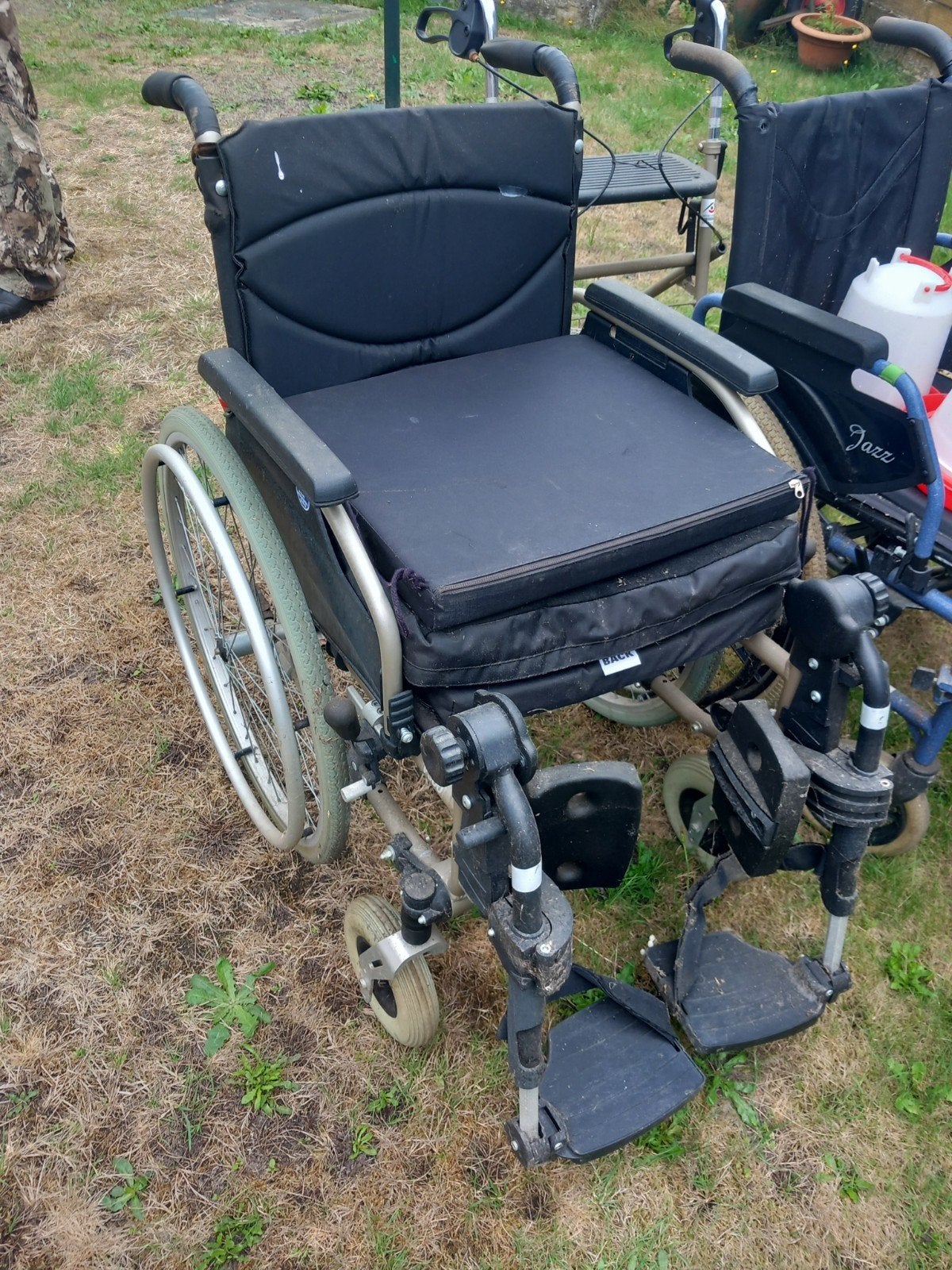rolstoel met kussens, Divers, Chaises roulantes, Enlèvement