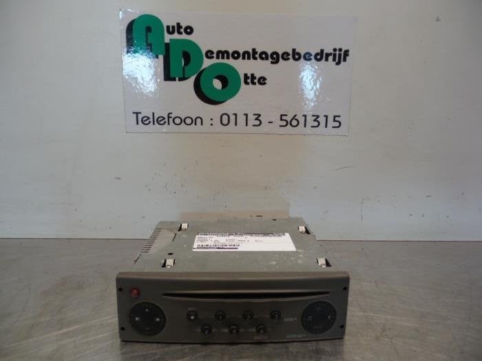 Radio CD Speler van een Renault Kangoo (Kangoo 2 08-), Gebruikt, -, Renault, -