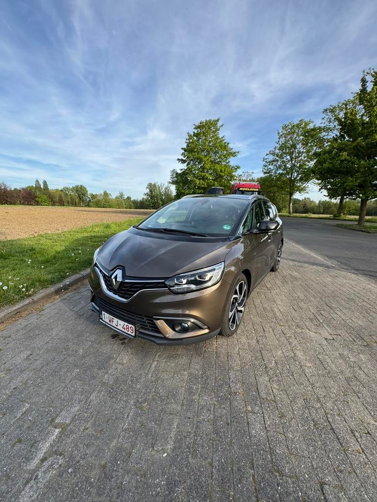 Renault Grand Scénic IV 1.5 dCi Bose Edition - 7 Places, Auto's, Monovolume, 4 cilinders, Bruin, Leder en Stof
