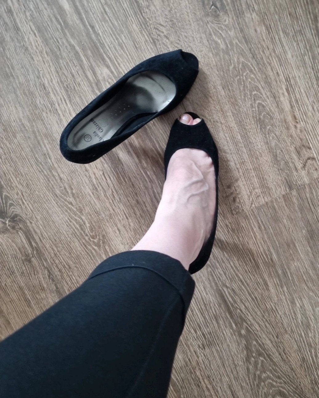 Met Hoge  hakken, Enlèvement ou Envoi, Taille 36/38 (S)