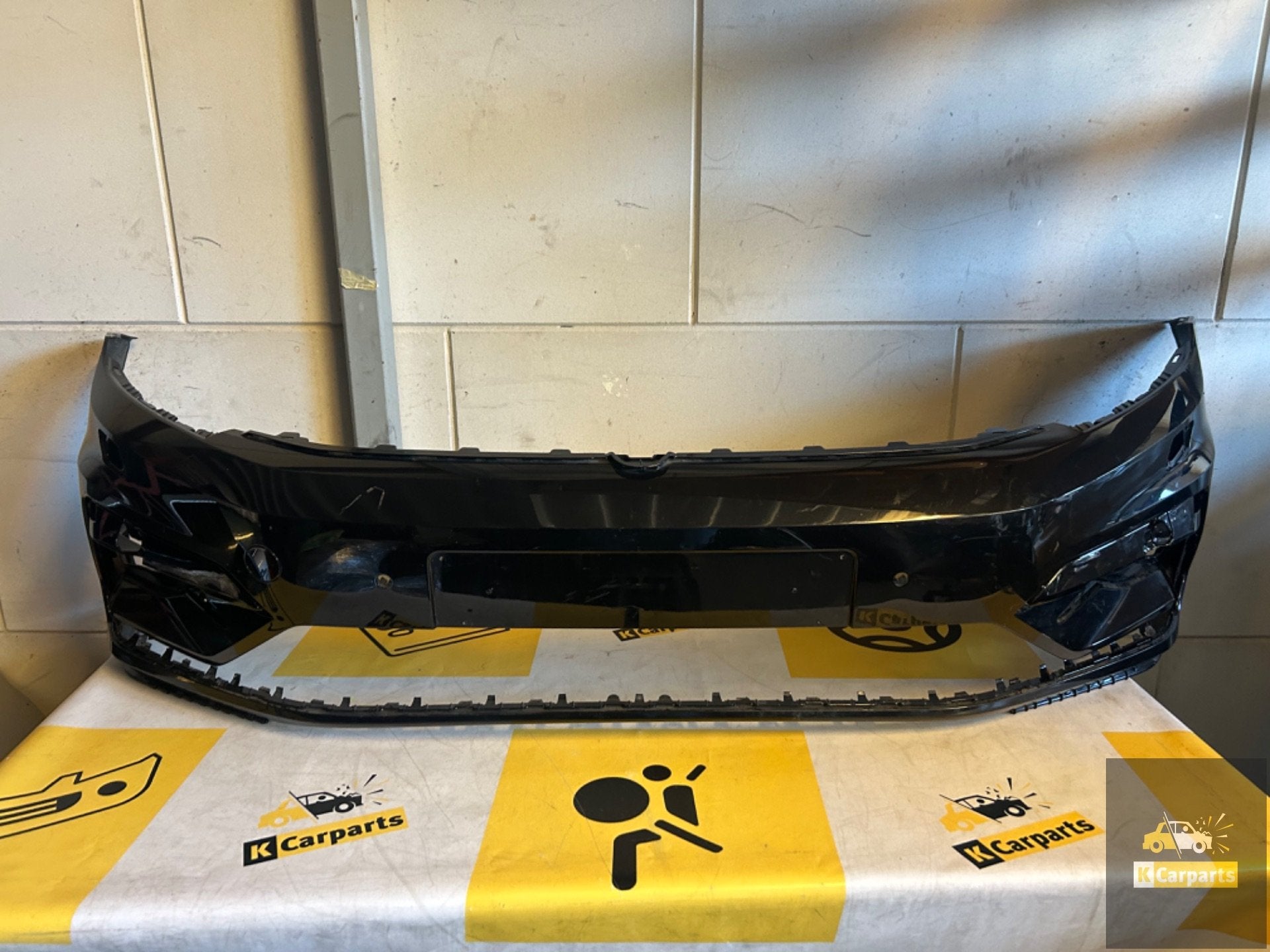 Voorbumper VW Touran 5TA R-line 4xPDC KLS 5TA807221M 2015+, Auto-onderdelen, Info@fabrikant.eu, Bumper, Fabrikant BV, Gebruikt