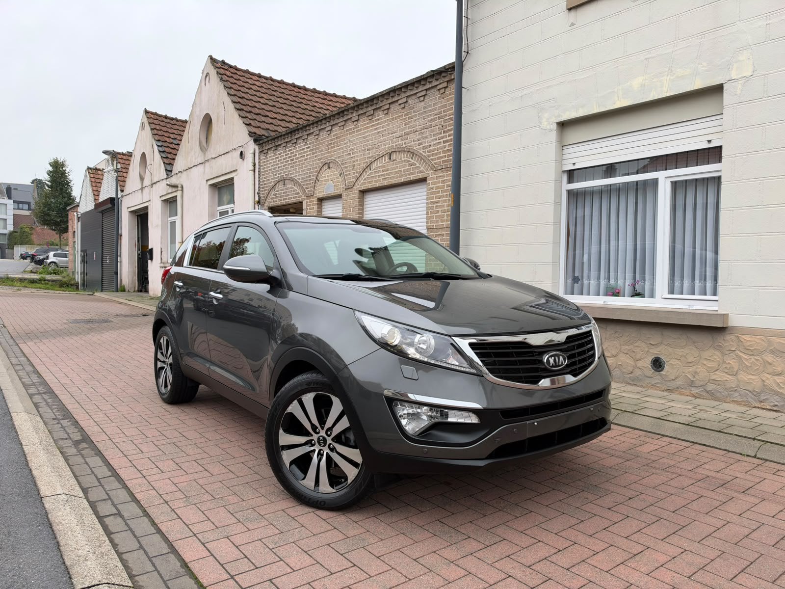 Kia Sportage 2,0essence automatique/2011/82000km/Toit ouvert, Autos, Cuir, Achat, Beige, Entreprise
