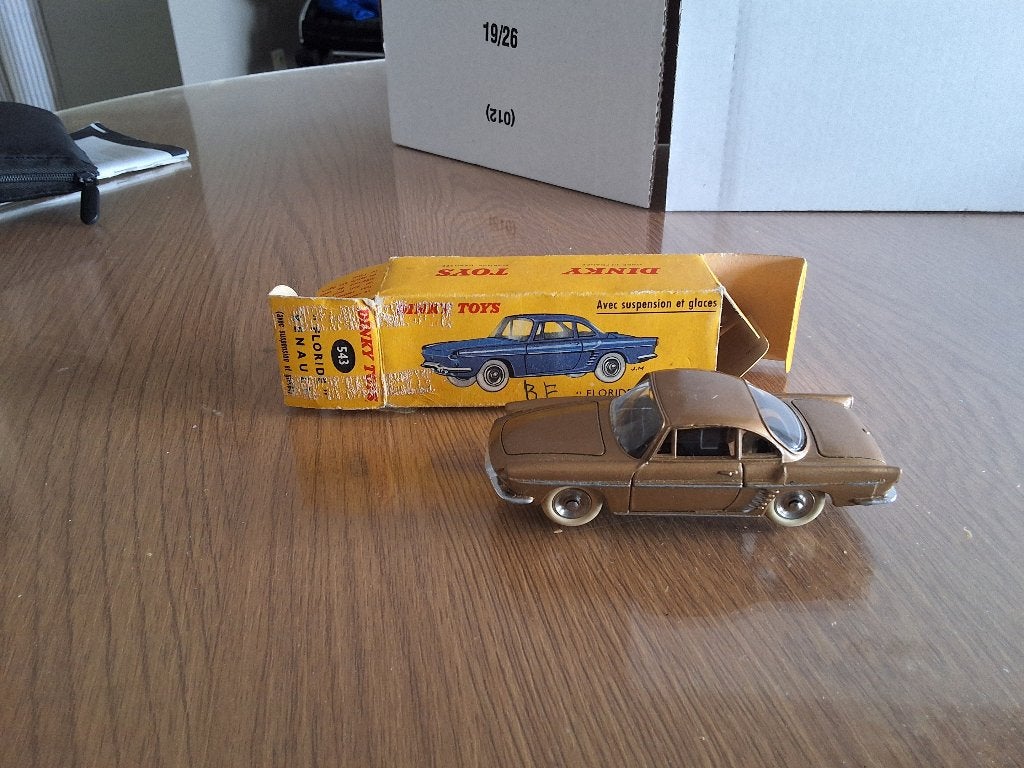 dinky-toys 543 Renault, Ophalen of Verzenden, Gebruikt, Auto, Dinky Toys