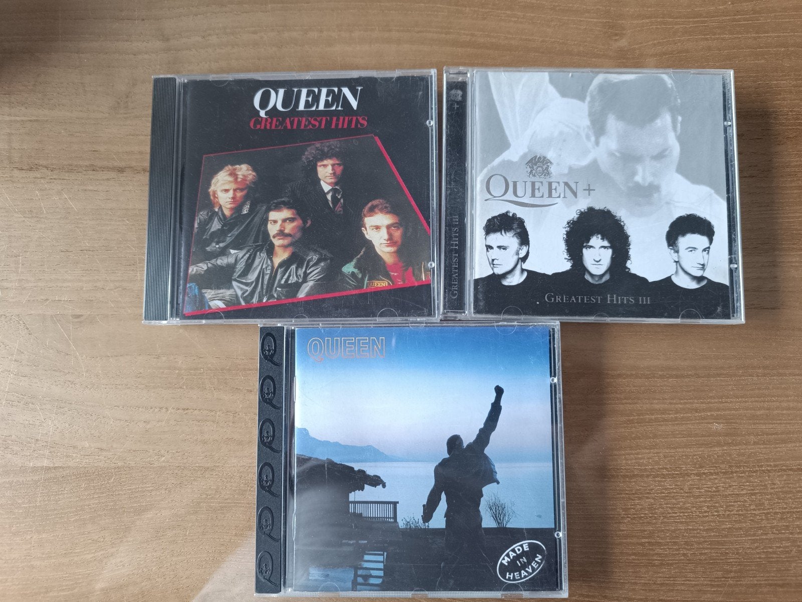 3 cd's van Queen aan 0,50 euro, Ophalen of Verzenden, Zo goed als nieuw, Inclusief boekje, Classic Rock
