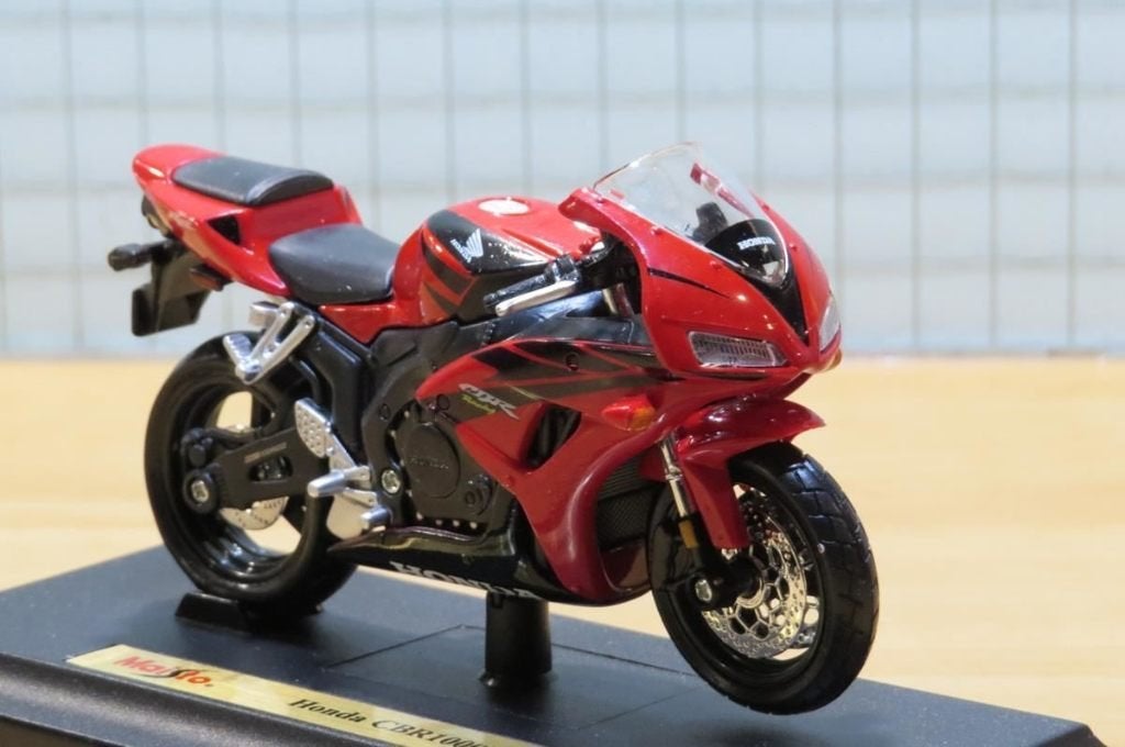 Honda CBR1000RR Fireblade rd/zw 1:18, Hobby en Vrije tijd, Modelauto's | 1:18, Ophalen of Verzenden, Nieuw, Motor, Maisto