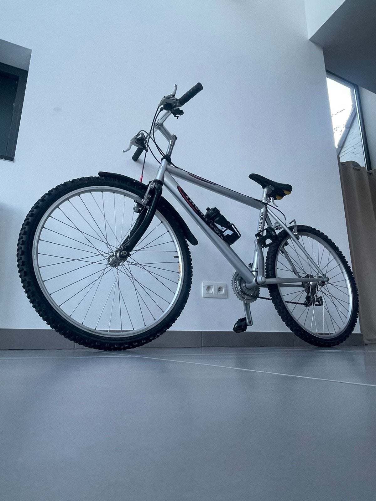 Fiets Thompson, Ophalen, Zo goed als nieuw, 26 inch of meer