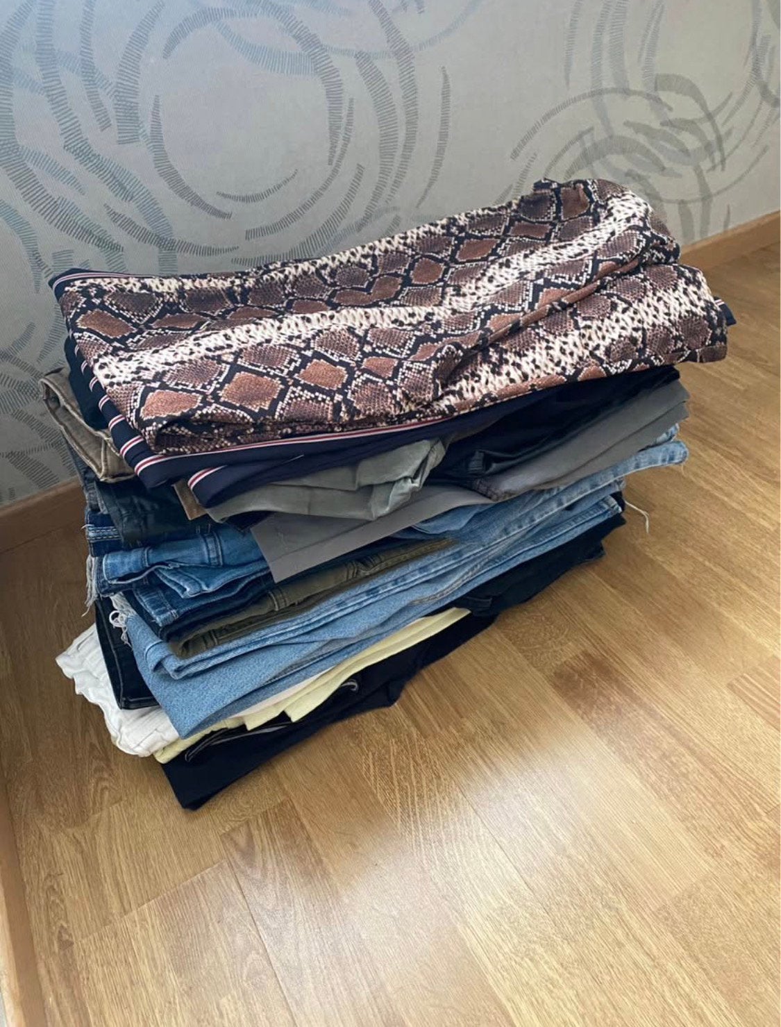 25-30 broeken, Kleding | Dames, Ophalen, Zo goed als nieuw
