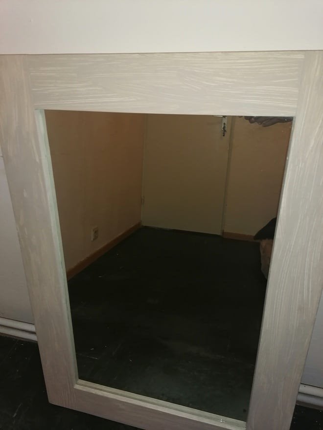 Grote wandspiegel met houten kader, Huis en Inrichting, Ophalen, Gebruikt, Rechthoekig