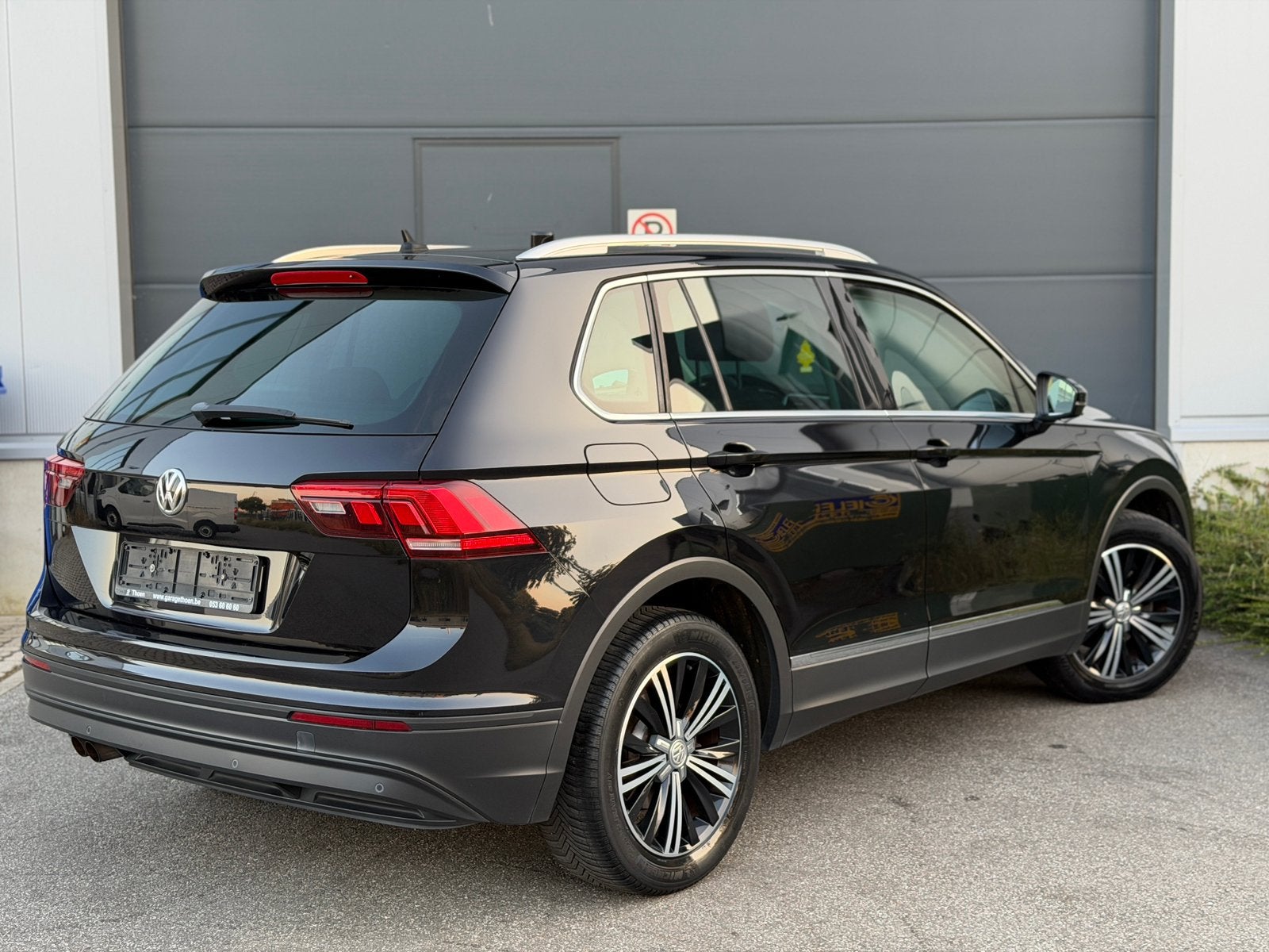 VW Tiguan 1.4 TSI*ACC*Digital*Carplay*Trekhaak* PRO Navi, Auto's, Volkswagen, Euro 6, Zwart, https://public.car-pass.be/vhr/81799cbb-d090-4382-a490-9eb01be2ad61