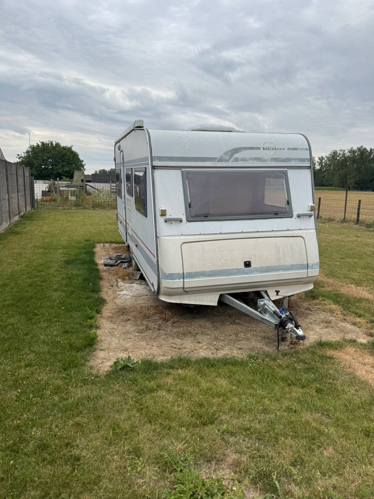 Burstner caravan, Caravans en Kamperen, Caravans, Particulier, tot en met 4, Luifel, Ophalen