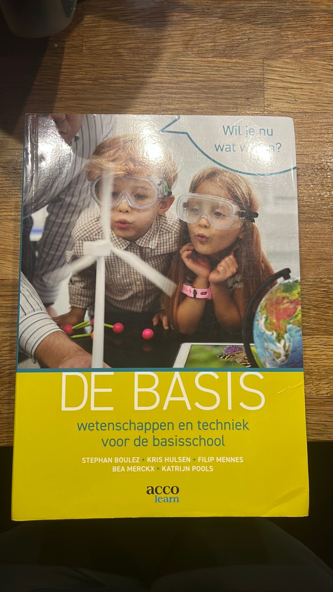 Boek de basis wetenschappen en techniek, Boeken, Ophalen, Zo goed als nieuw