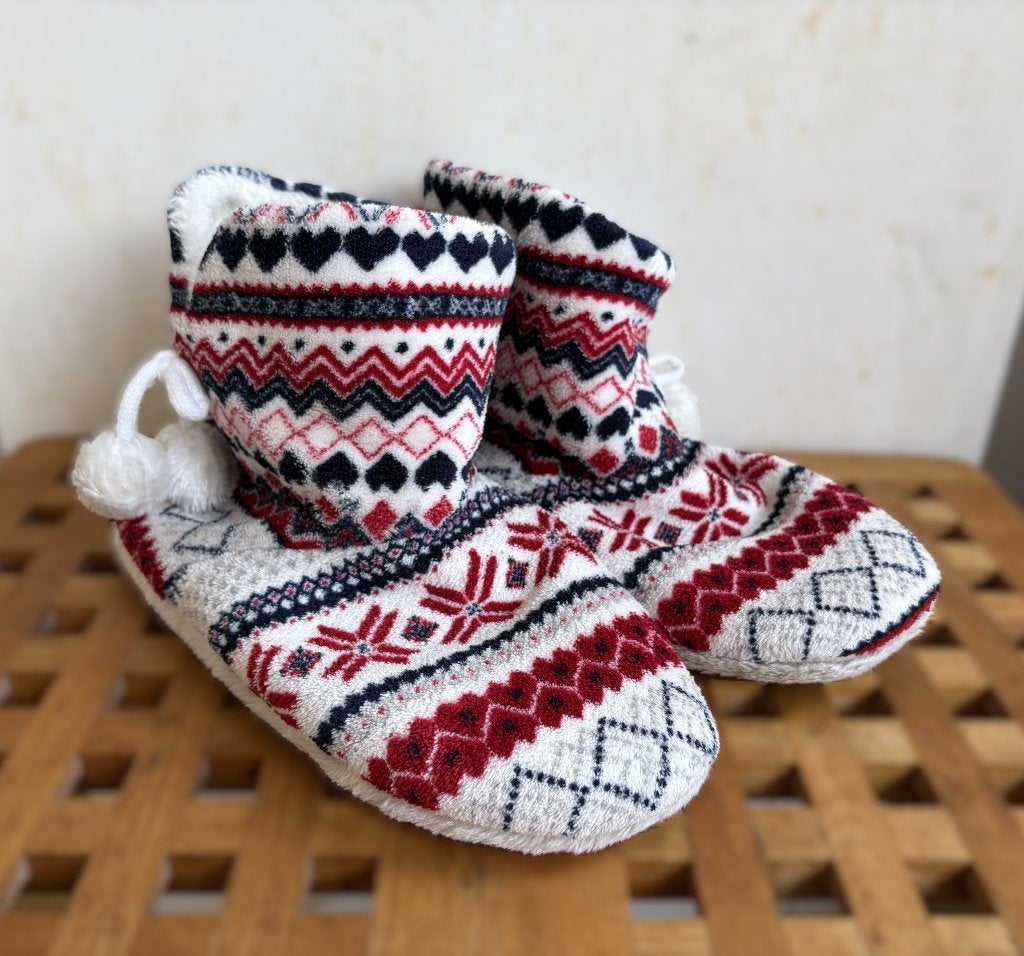 Natura lekker warme enkel pantoffel laarsjes, maatje 39, Vêtements | Femmes, Enlèvement ou Envoi, Autres couleurs, Pantoufles