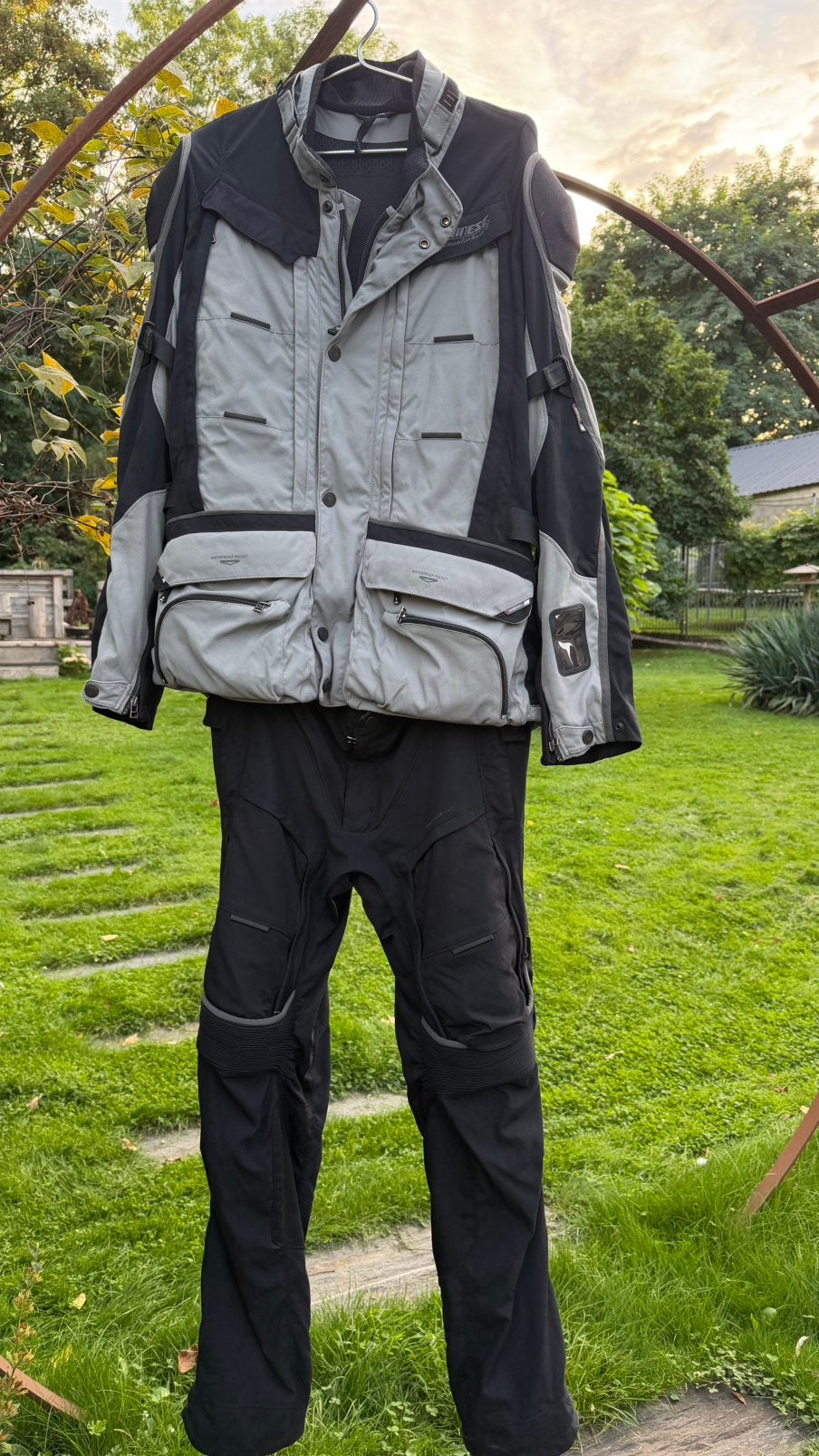 ️ Dainese D-Explorer Gore-Tex – Ensemble veste + pantalon, Motos, Enlèvement, Seconde main, Hommes, Ensemble