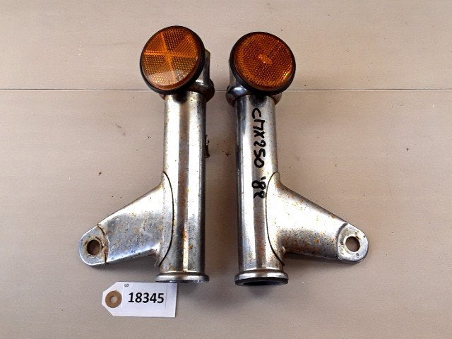 CM250 1981 - 1983 Honda Beugel Beugel koplamp D1-34877