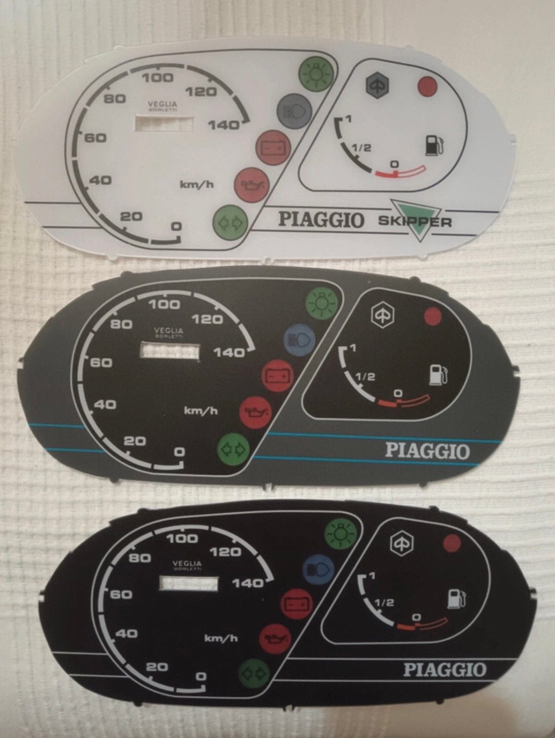 Contreplaque Piaggio SKR Skipper neuve, Vélos & Vélomoteurs, Pièces de cyclomoteur | Scooters, Enlèvement ou Envoi, Neuf, Autres types