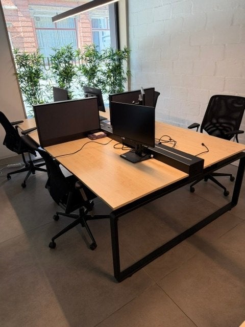 bureautafel design, Huis en Inrichting, Ophalen, Hout, Zo goed als nieuw, Overige merken