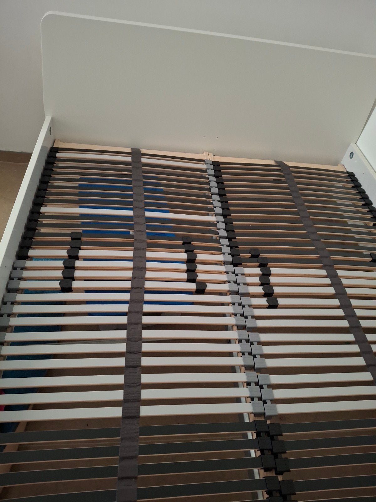 Bed ikea 140x160 cm, Enlèvement, 160 cm, Sommier