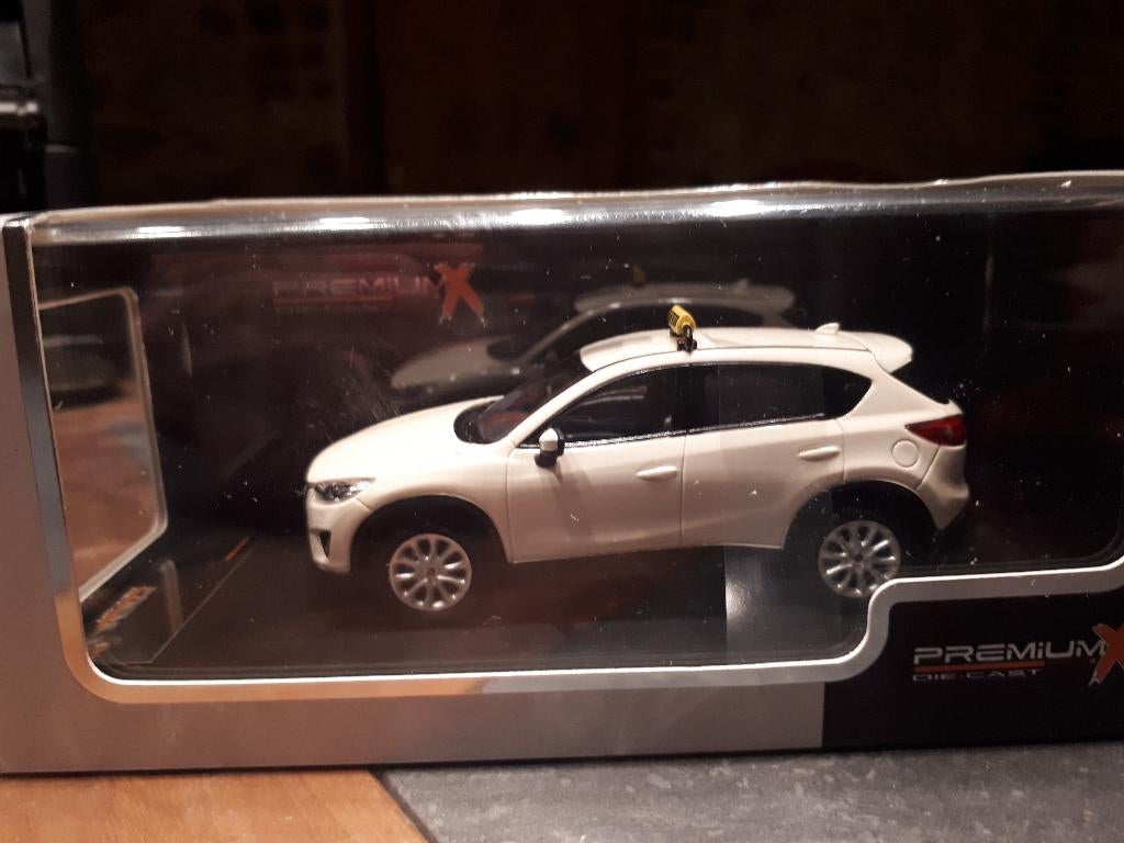 PremiumX Mazda CX-5 Taxi 2012 beige 1/43, Ophalen of Verzenden, Nieuw, Auto