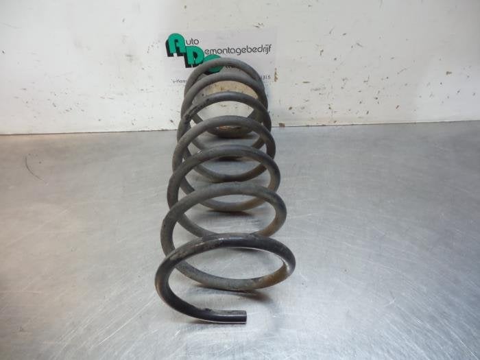 Schroefveer achter van een Daihatsu Young RV, Auto-onderdelen, Ophanging en Onderstel, Daihatsu, Gebruikt, 3 maanden garantie
