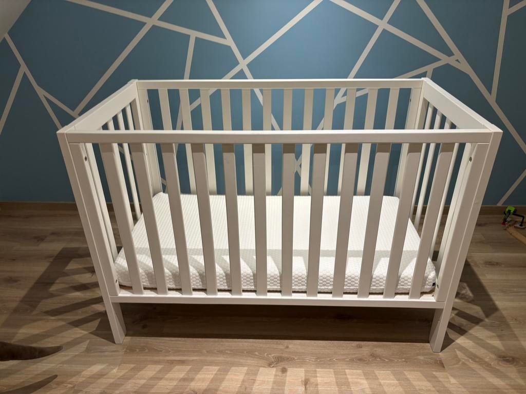 Babybed Troll, Kinderen en Baby's, Ophalen, Zo goed als nieuw
