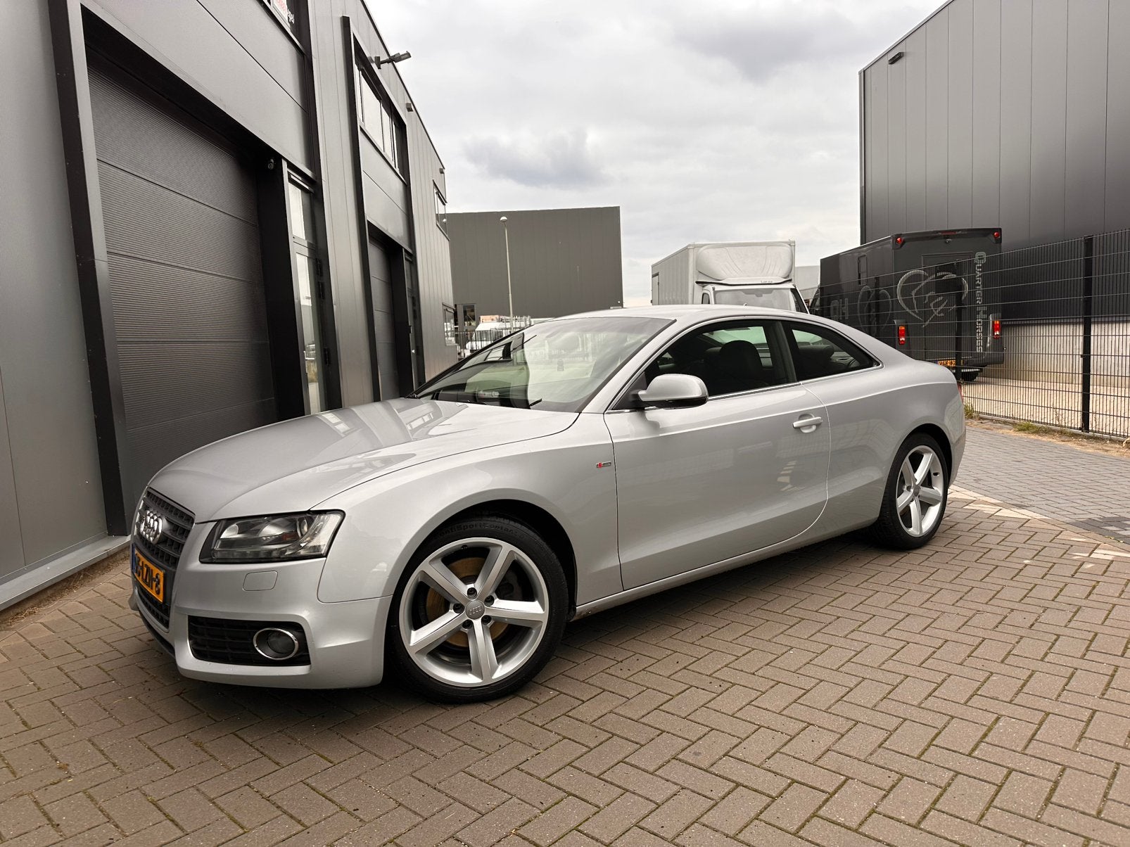 Mooie Youngtimer A5 coupe S-Line1,8 TFSI CARPLAY LEER 160pk, Auto's, Zwart, Particulier, Apple Carplay, Te koop