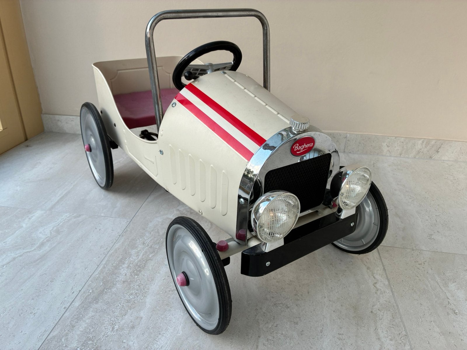 Baghera trapauto classic white 1941 model, Enfants & Bébés, Enlèvement, Comme neuf