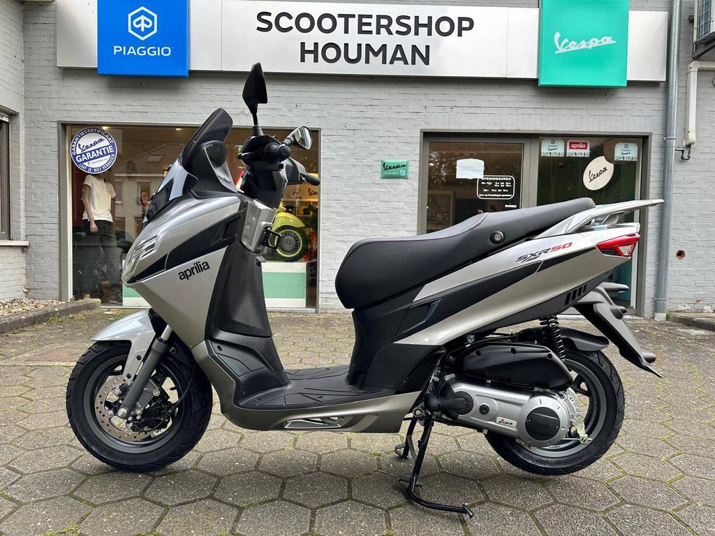 Aprilia SXR 50cc 45Km/h Instinctive Grey (nr.10), Vélos & Vélomoteurs, Scooters | Aprilia, Neuf, Autres modèles, Essence