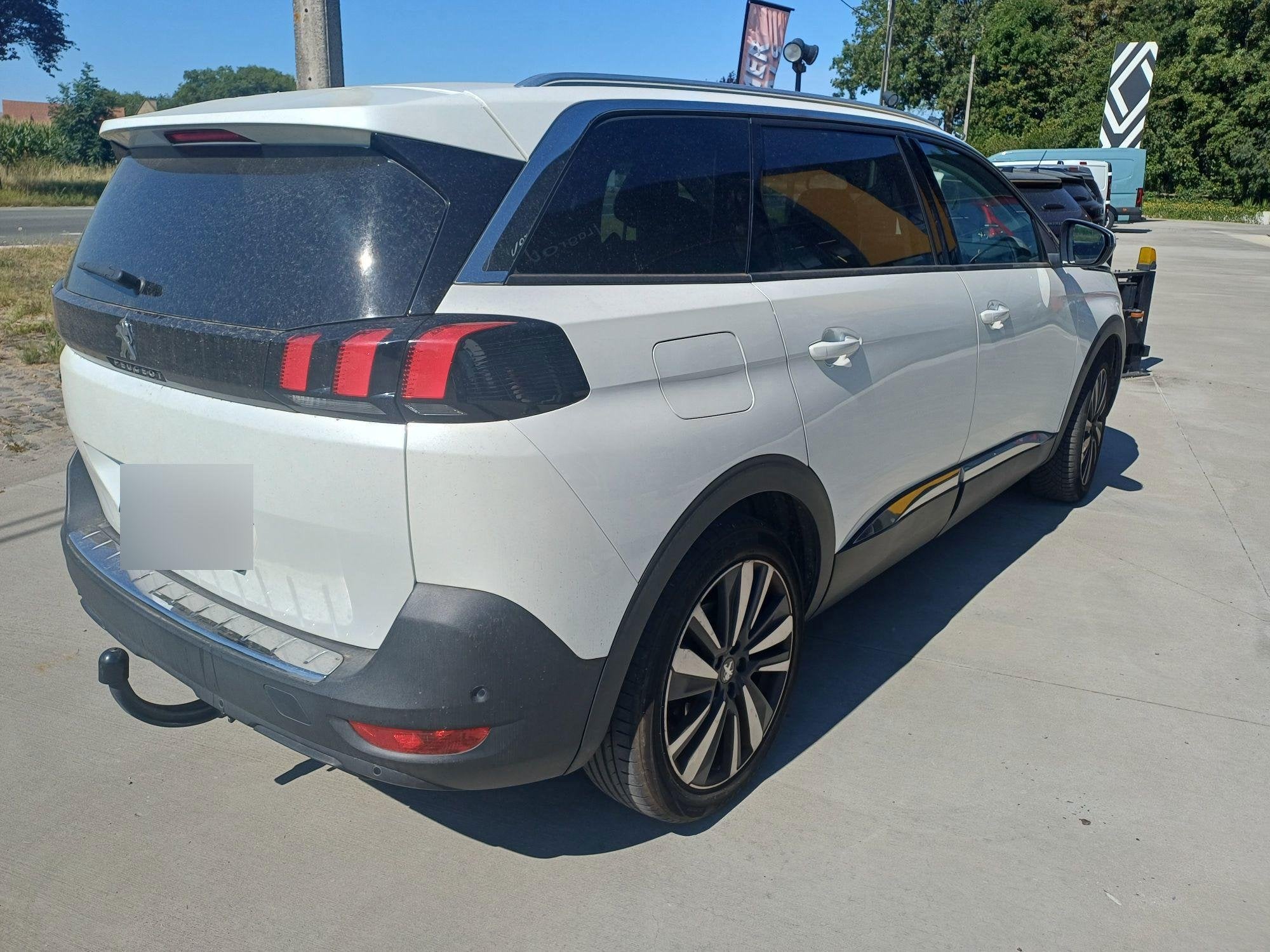 Peugeot 5008 1.5 BlueHDi 96kW S&S EAT8 Allure 7plaatsen!, Auto's, Gebruikt, 4 cilinders, Diesel, 131 pk