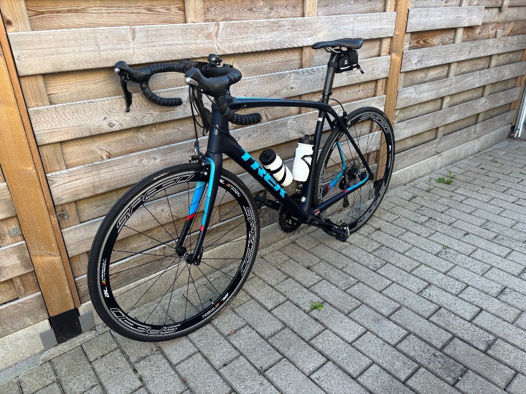 Koersfiets Trek Madone SL5 in maat 56 in perfecte staat, Fietsen en Brommers, Ophalen, 28 inch, Zo goed als nieuw, 15 tot 20 versnellingen