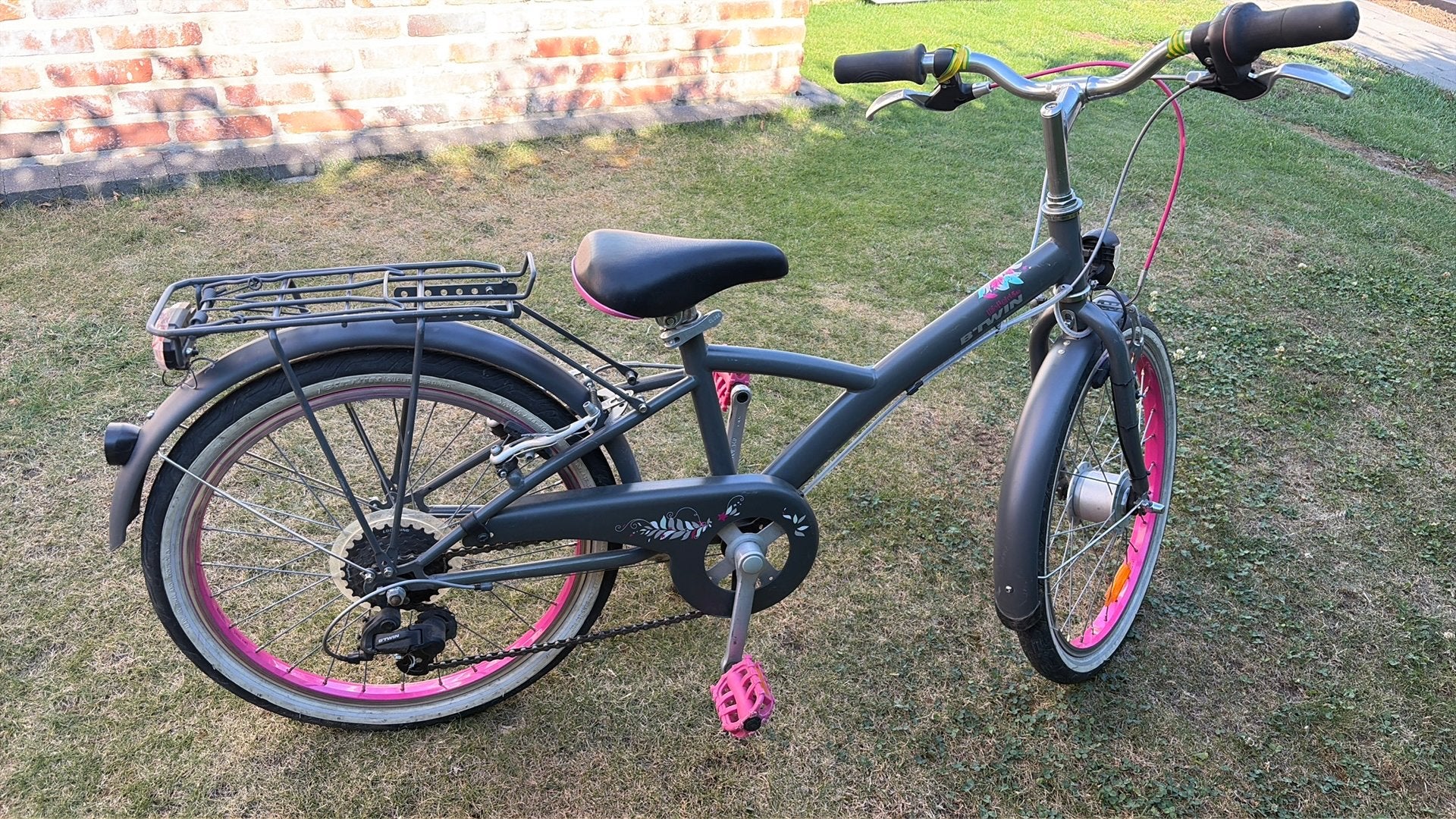 B Twin fiets 20inch, Fietsen en Brommers, Ophalen, Gebruikt, Velgrem, 20 inch of meer