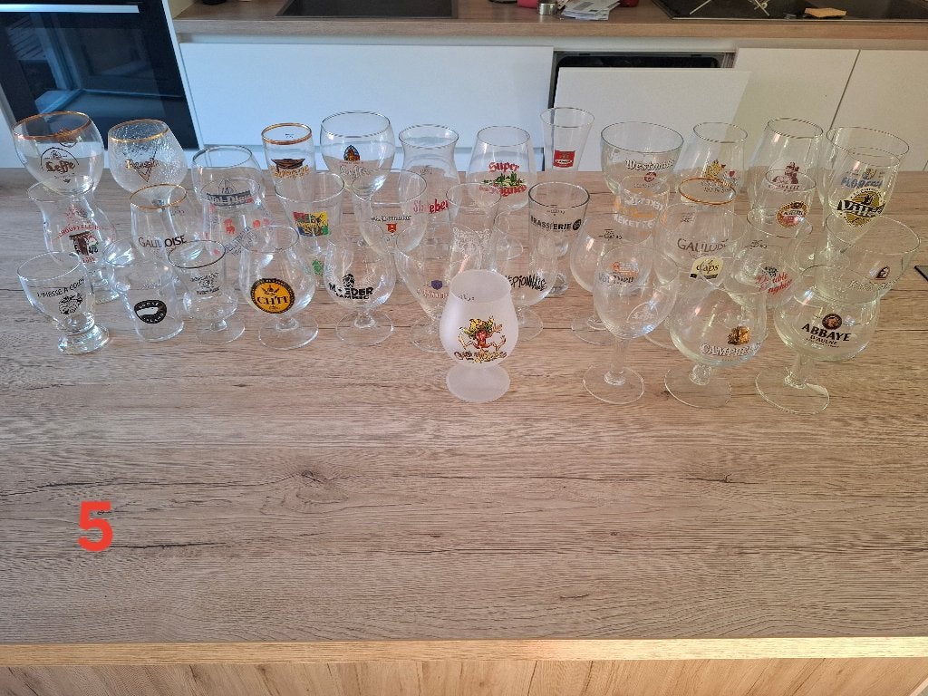 Lot de verres à bière – nombreuses marques belges, Verzamelen, Biermerken, Ophalen, Zo goed als nieuw, Glas of Glazen, Leffe