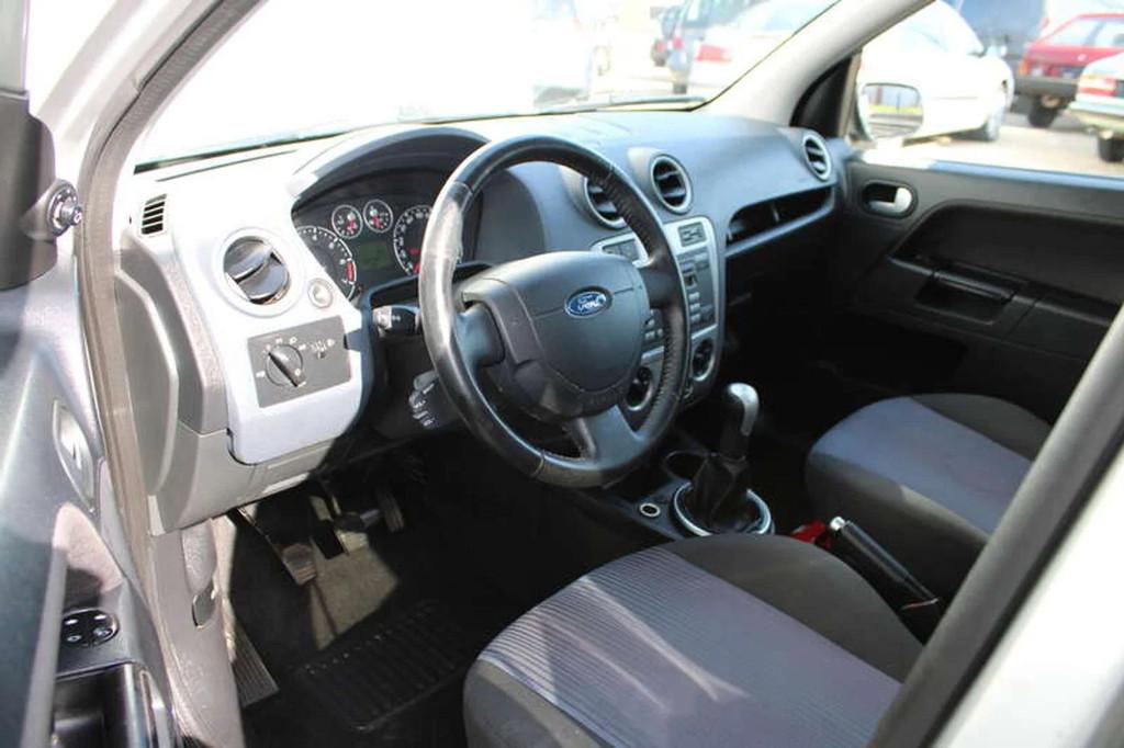 Ford Fusion 1.4i Airco Inclusief 1 JAAR garantie, Autos, Boîte manuelle, Noir, 5 portes, 152 g/km