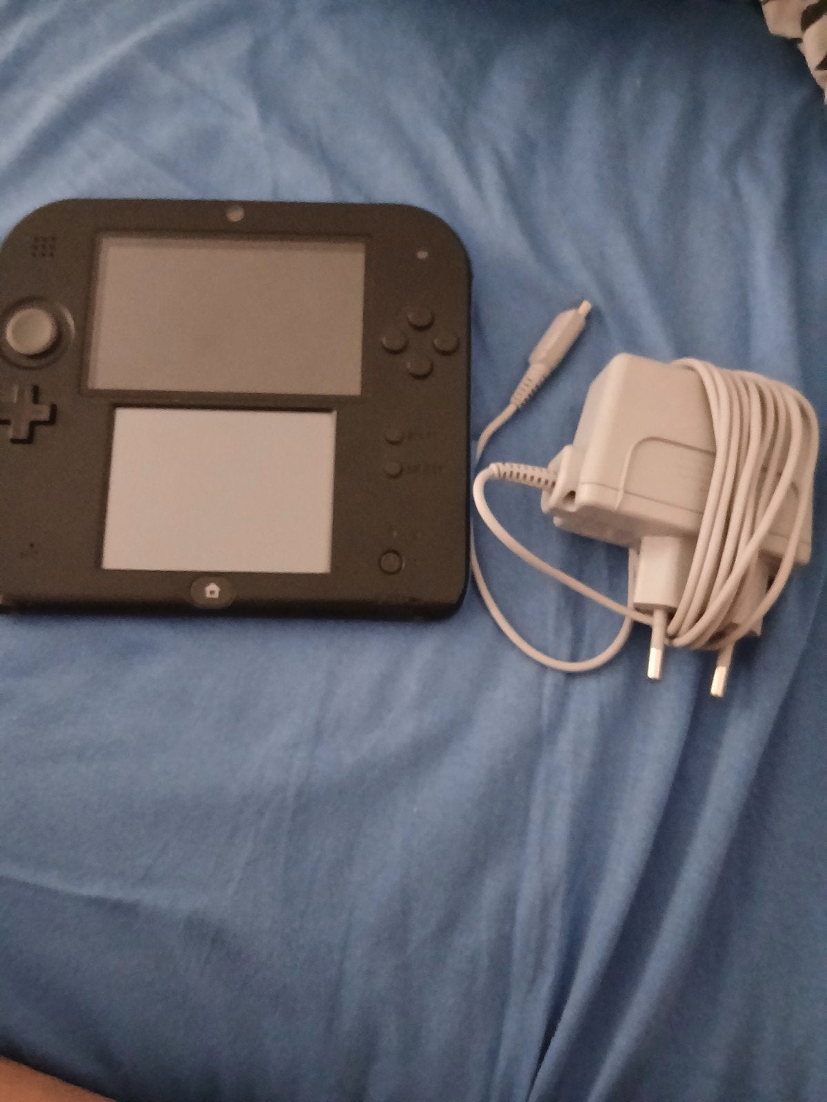 Nitendo 2DS tekoop, Consoles de jeu & Jeux vidéo, Consoles de jeu | Nintendo 2DS & 3DS, Enlèvement ou Envoi