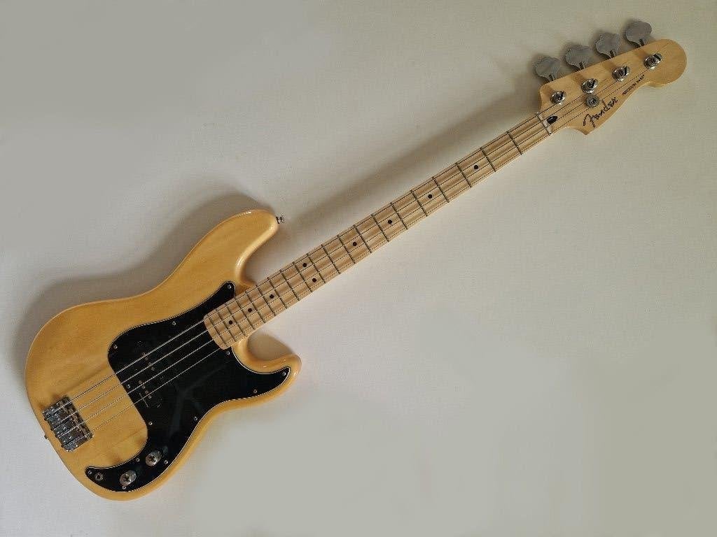 Fender Precision Bass, Muziek en Instrumenten, Snaarinstrumenten | Gitaren | Bas, Zo goed als nieuw, Elektrisch, Ophalen