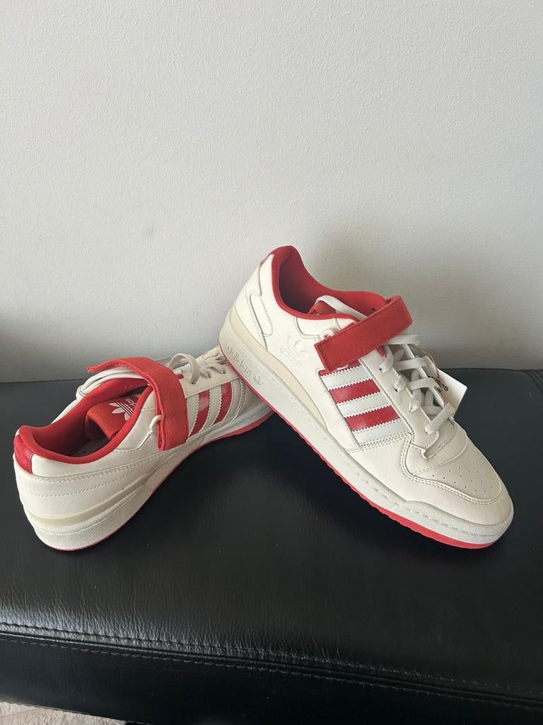 Adidas forum low taille 45, Vêtements | Hommes, Chaussures, Enlèvement