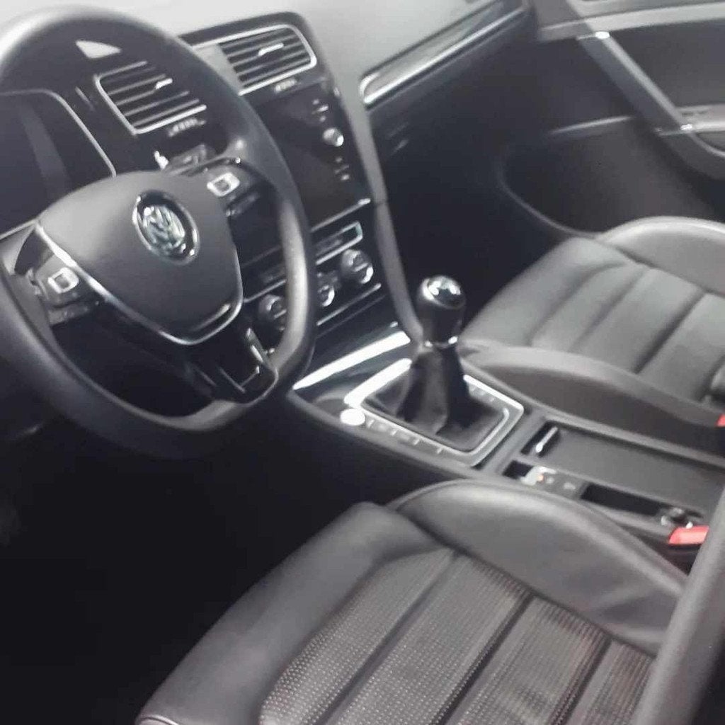 Volkswagen Golf Highline BlueMotion (bj 2019), Auto's, Voorwielaandrijving, Stof, Euro 6, Zwart