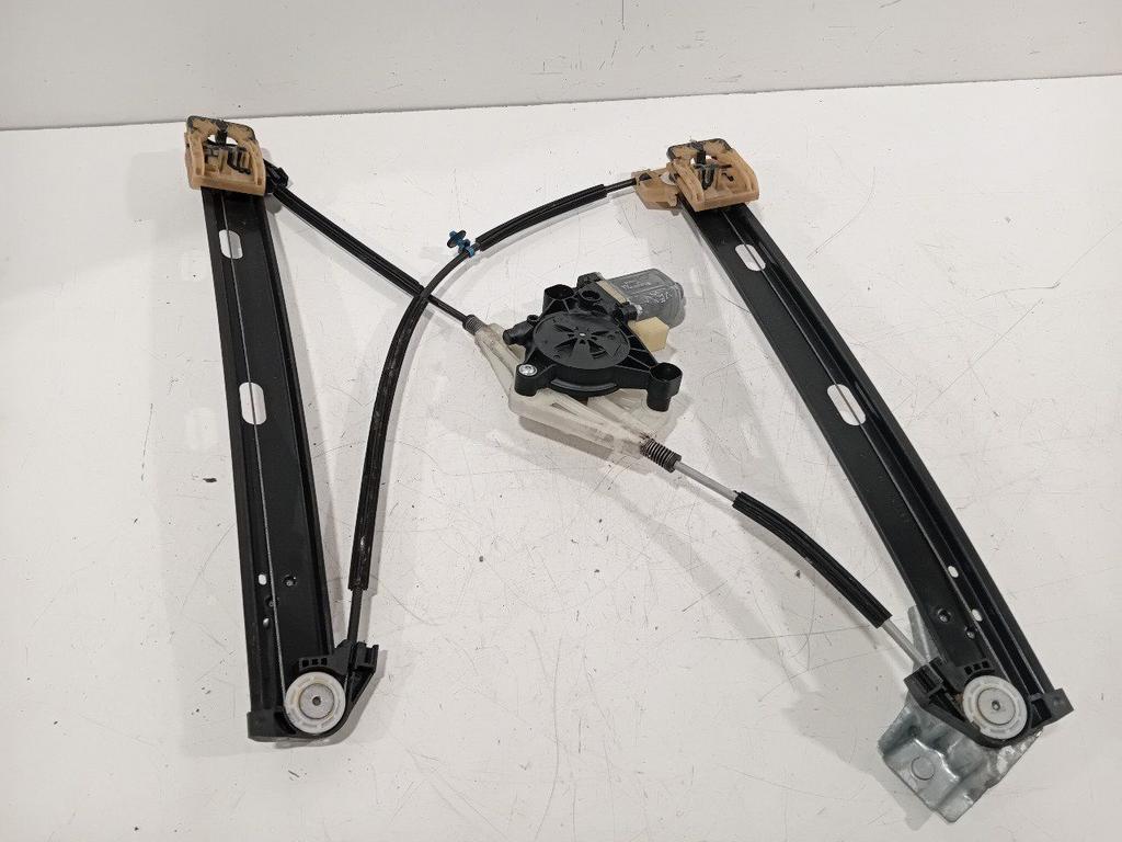 Raammechaniek elektrisch rechts voor Seat Leon, Onderdelen@venauto.nl, Van der Ven Autorecycling B.V., Ettenseweg 76, 4706 PB Roosendaal, The Netherlands